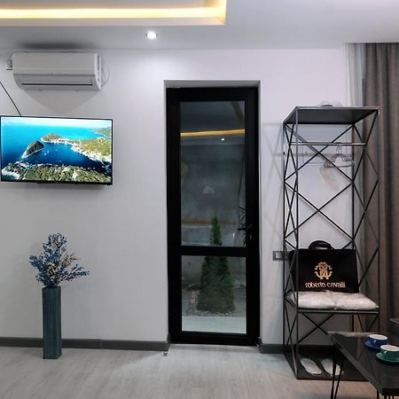 קוטאיסי Hotel Varla מראה חיצוני תמונה