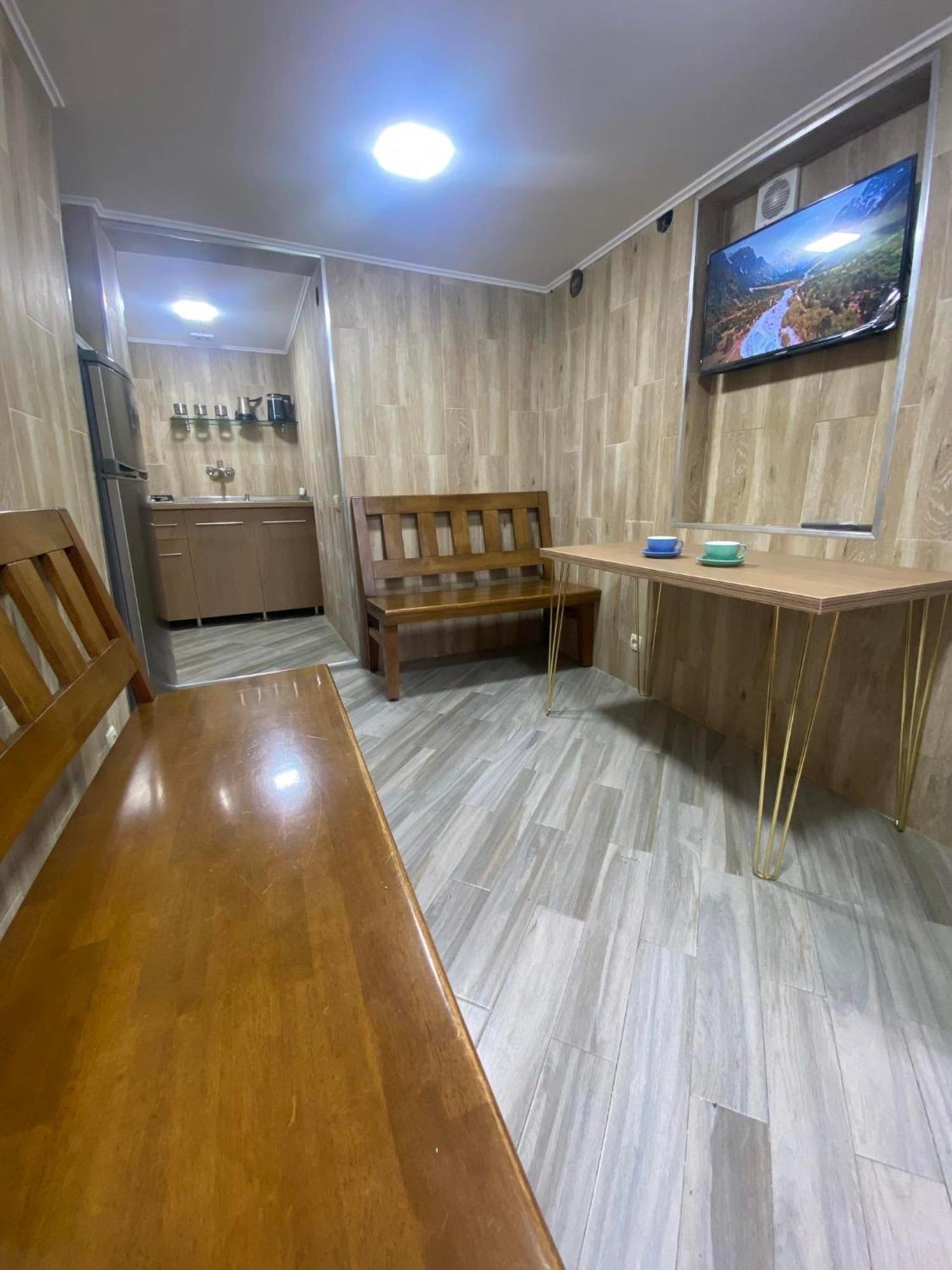 קוטאיסי Hotel Varla מראה חיצוני תמונה
